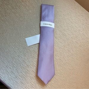 NWT Calvin Klein Silver Purple Shimmer Tie